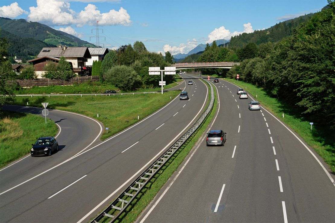 WIGeoGIS is analyzing real estate properties throughout Austria WIGeoGIS is analyzing real estate properties throughout Austria