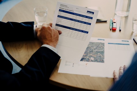 Das WebGIS für Standortanalysen ist einfach zu bedienen und liefert umfassende Berichte Das WebGIS für Standortanalysen ist einfach zu bedienen und liefert umfassende Berichte