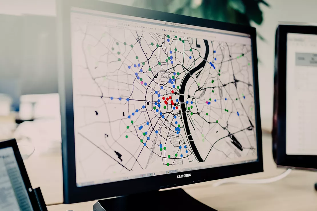 Digitale Landkarten weltweit aus aktuellen Straßendaten von TomTom