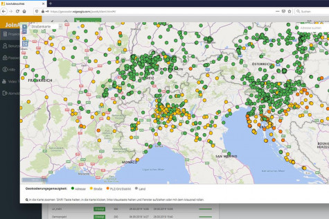 Geocoder with colored dots to manage addresses Geocoder with colored dots to manage addresses