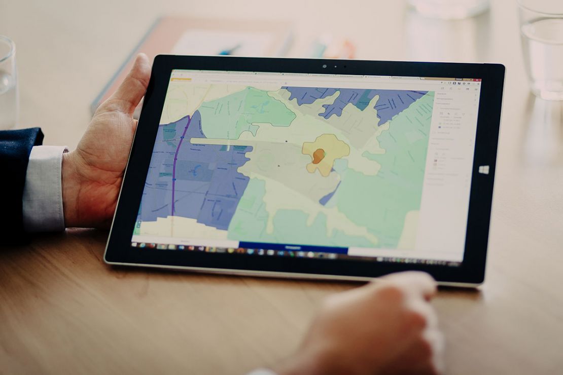 The spatial market reporting of WIGeoGIS helps UniCredit HVB to make the right sales strategy decisions. The spatial market reporting of WIGeoGIS helps UniCredit HVB to make the right sales strategy decisions.